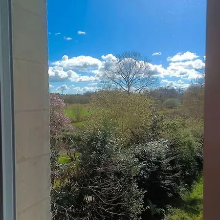 Maison Bord De Sevre بيت للعطل